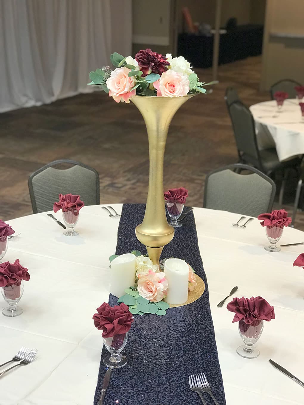Burgundy And Navy Wedding Table Decorations Decorating Ideas
