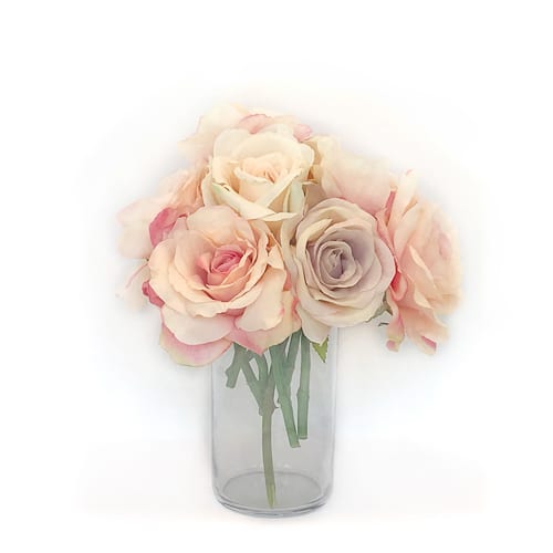 WeddingDecor-Blush-Flowers-Roses