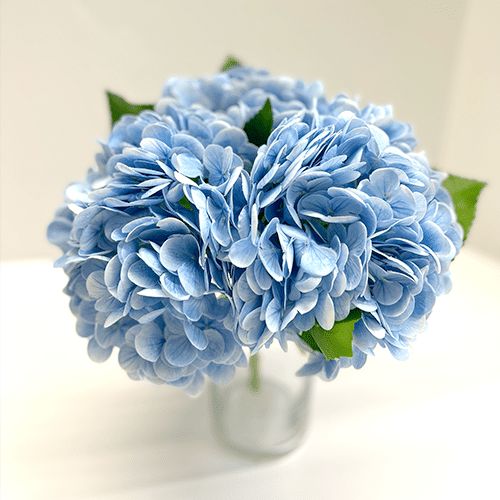 WeddingDecor-Blue-Hydrangeas-STOCK