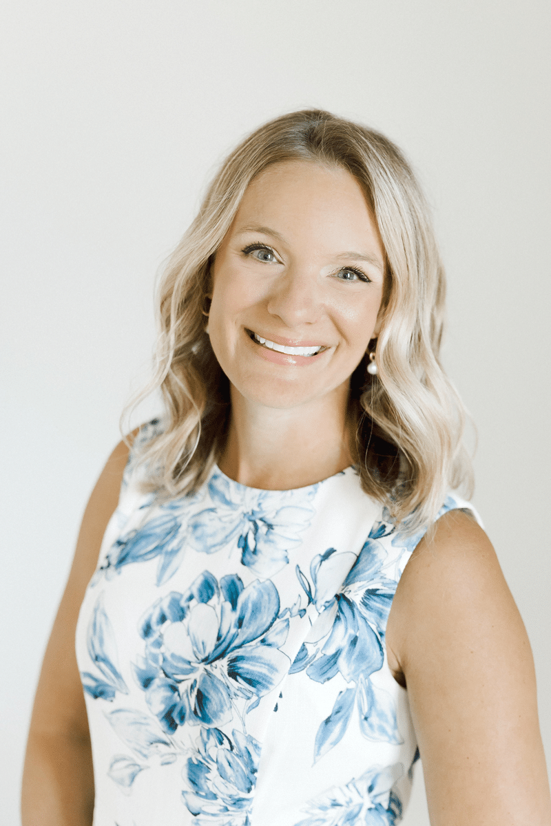 RENEE_PORTRAIT_BRIGHT